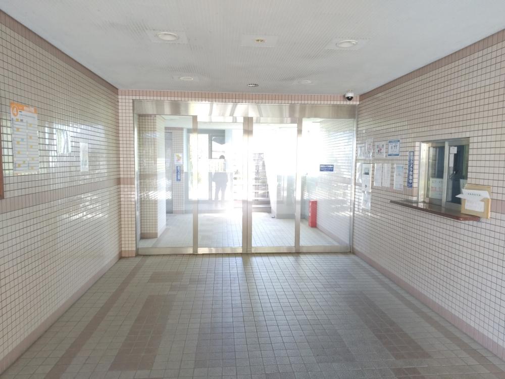エントランスホール